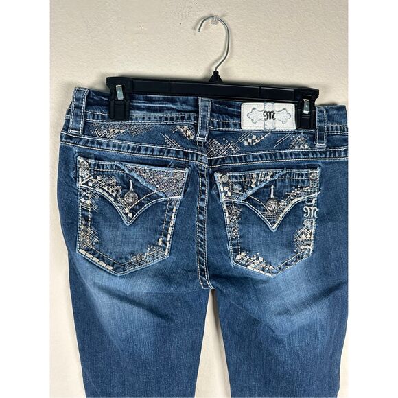 Miss Me Mid Rise Easy Boot Jeans sz 28 Rhinestone Embellishment - Picture 5 of 9